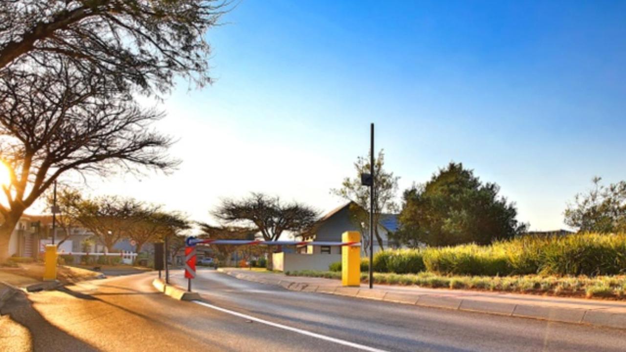 Caza Blanca Apartments Boksburg Exterior foto